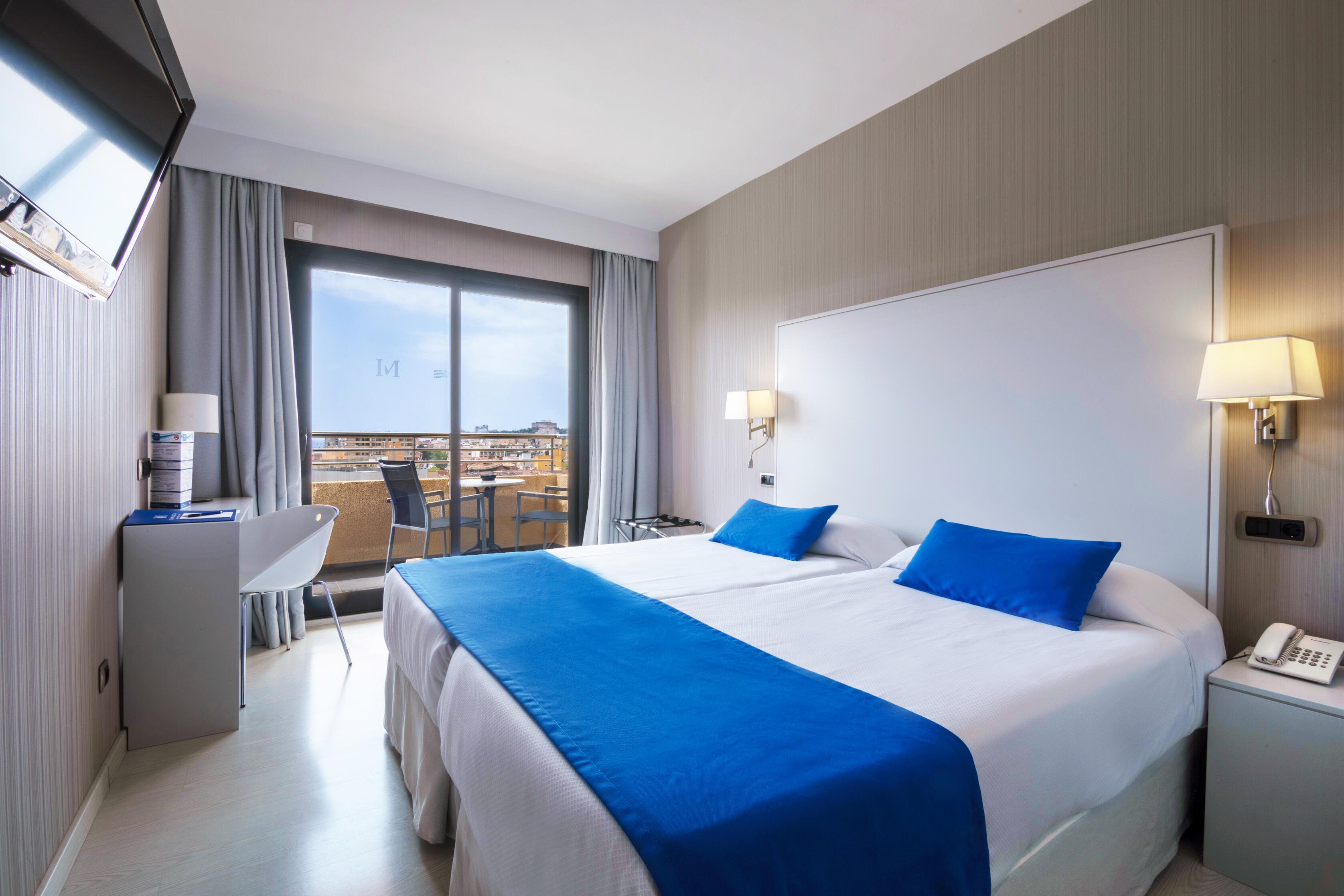 URBAN CON BALCON.jpg